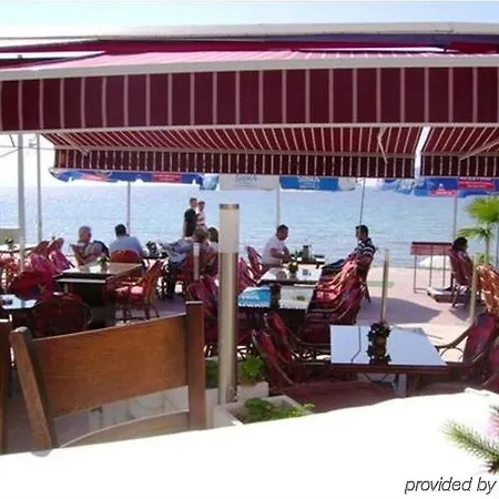 Ekin 2* كوشاداسيه