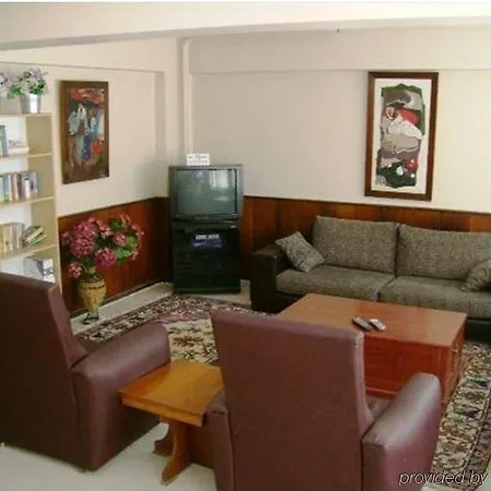 Ekin Hotel 2*