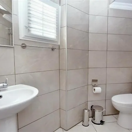 Ekin Hotel 2*